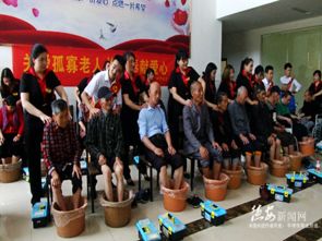 公益走進縣福利院共度母親節