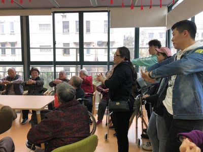 與愛同行丨新聞傳播學院開展黃浦區第二社會福利院志愿者活動