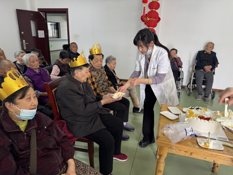 枝江老年社會福利院 一場別樣的生日會，一份溫暖的陪伴